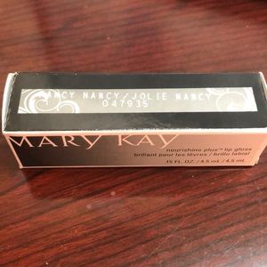 Mary Kay lip gloss